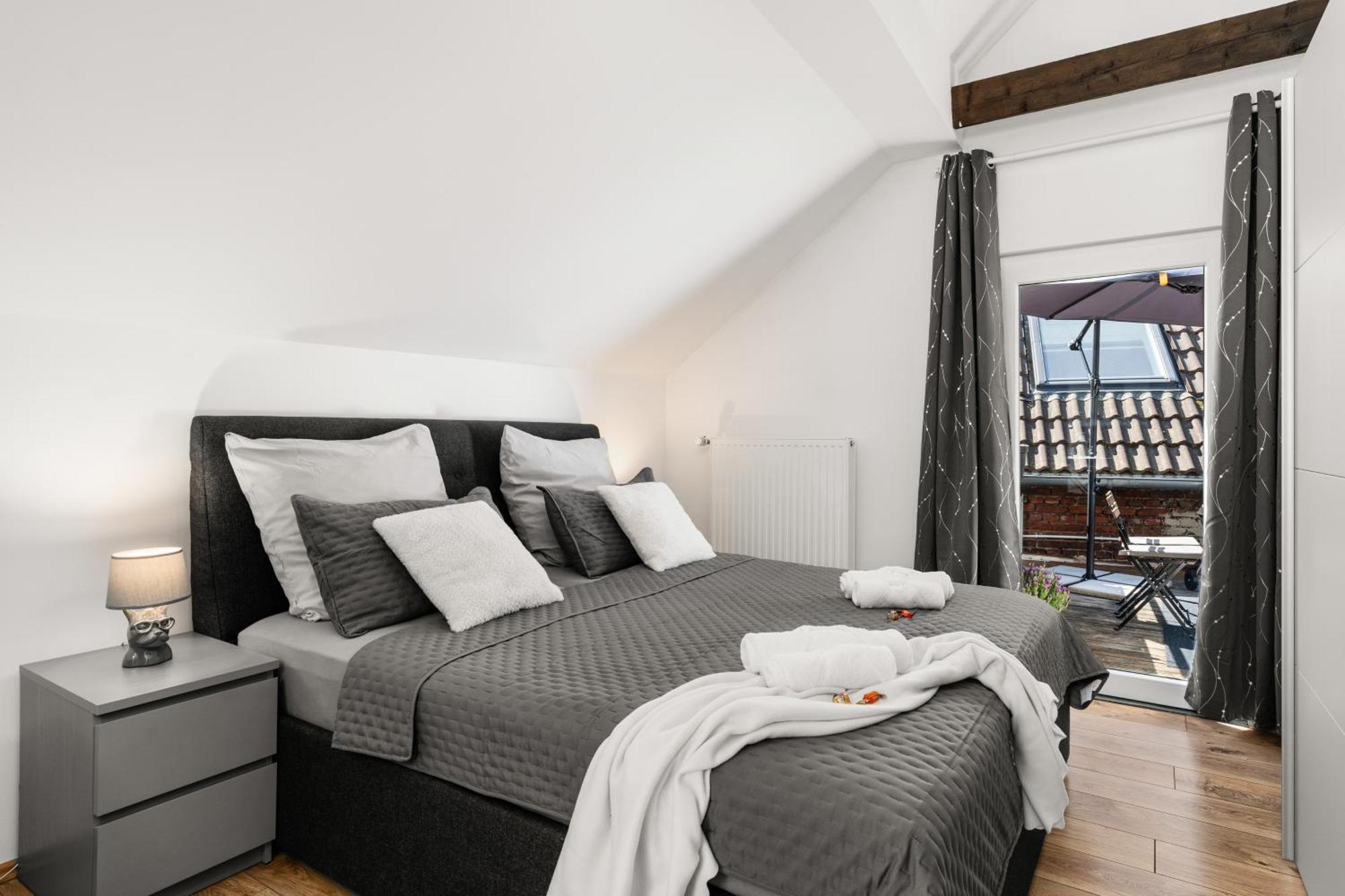 Mola Apartments-Charmante Ferienwohnung Im Herdecke Zentrum Fuer 3 Personen-Grosse Dachterrasse-Grill-Gratis Parken-Wlan Eksteriør billede